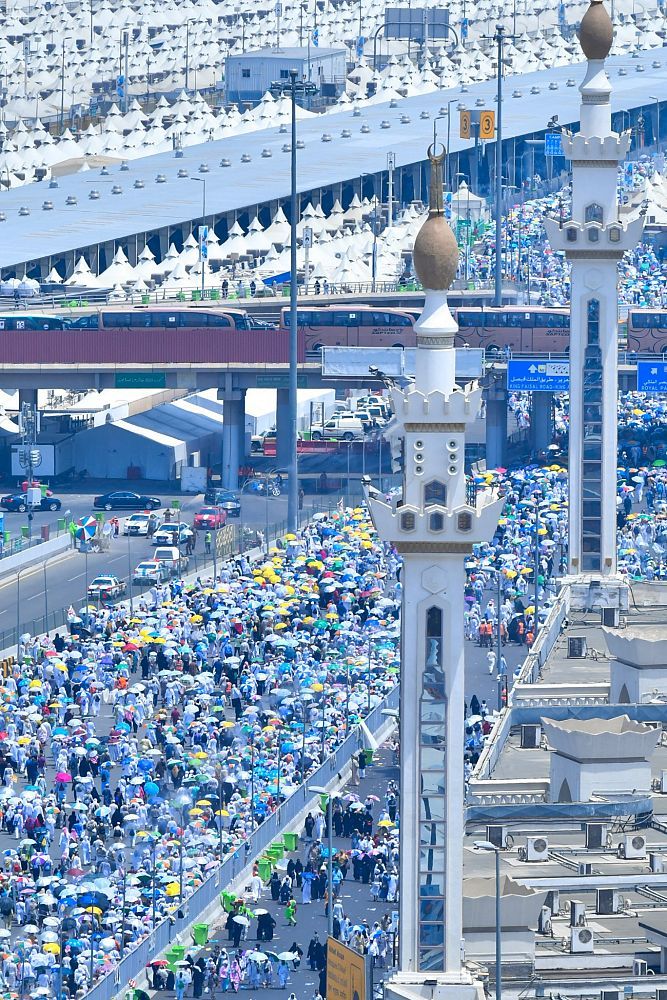 الینا
